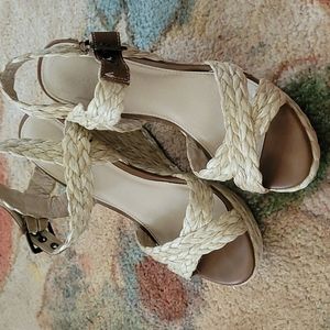 Cato brand wedges size 7